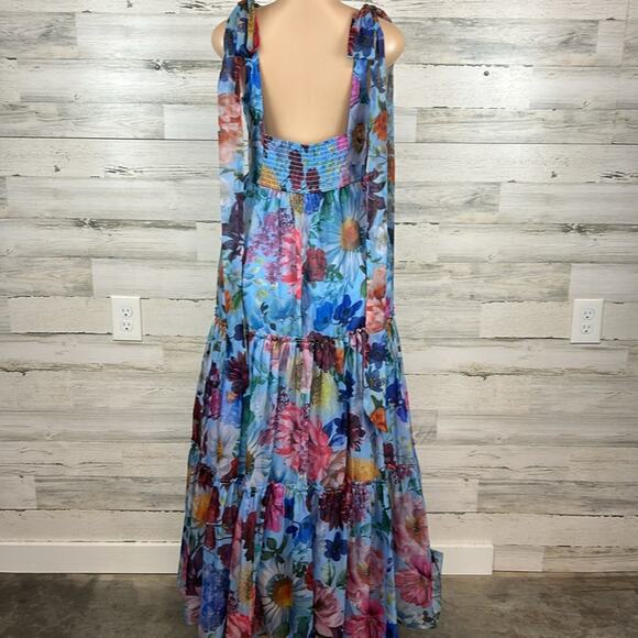 Audrey Parks Francesca’s Alahna Strap Light Blue Floral Maxi Dress Size Medium - Picture 4 of 12
